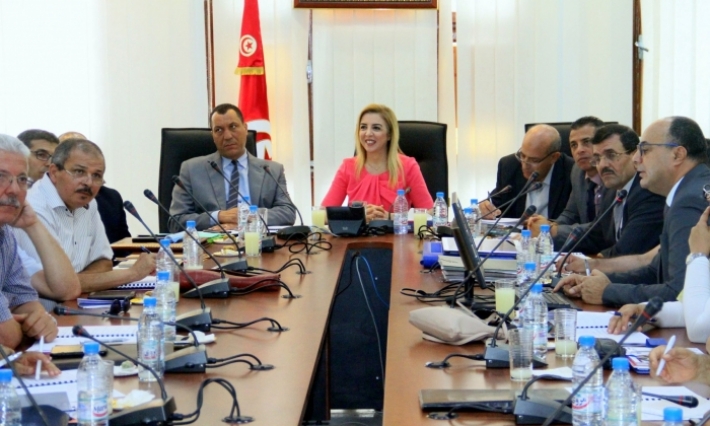 المجلس الجهوي للصحة بتونس يقرر رقمنة العيادات الخارجية وتوزيع الأدوية في مستشفى شارل نيكول