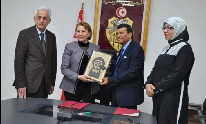 إمضاء اتفاقية شراكة بين المحكمة الدولية الدائمة للتحكيم ووزارة المرأة