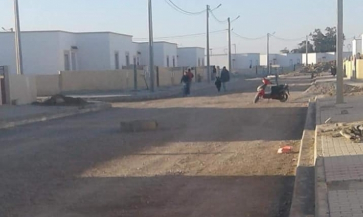 النفيضة: مجموعة من الأشخاص والعائلات تقتحم 60 مسكنا تابعة لشركة السبرولس وتستولي عليها