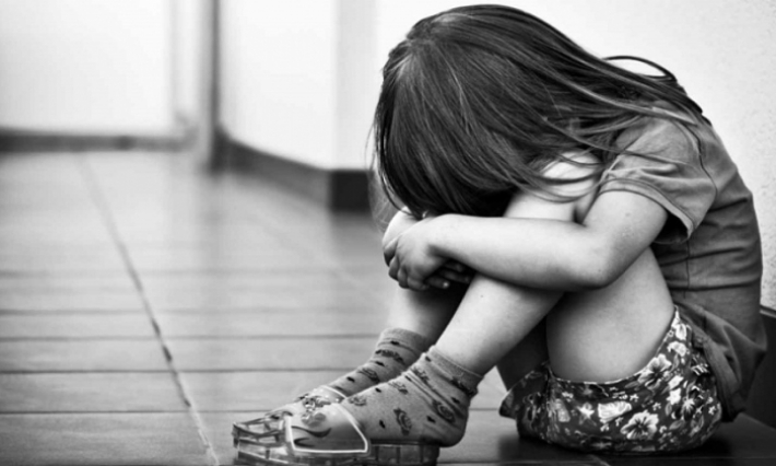 اغتصاب طفلة الـ 5 سنوات من قبل 3 أطفال: وزارة المرأة تتحرك
