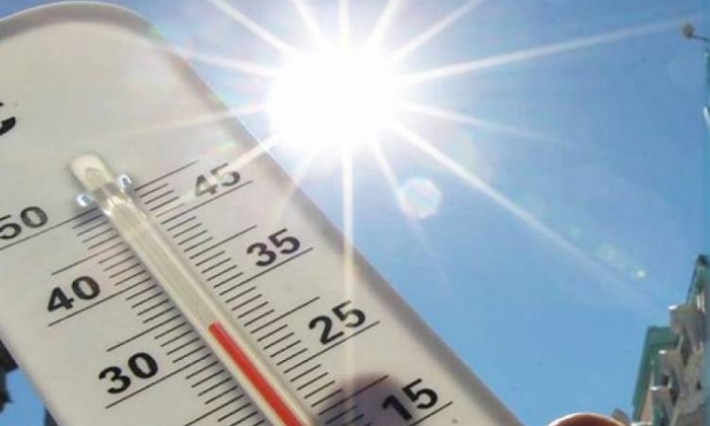    انخفاض طفيف في درجات الحرارة مع امكانية نزول بعض الأمطار