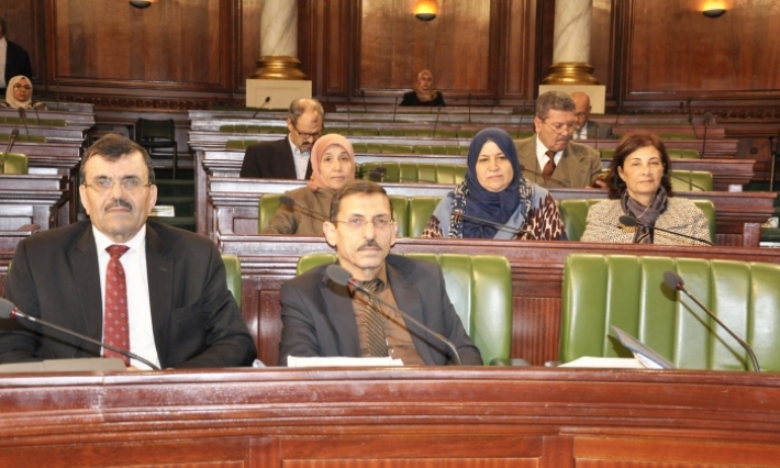 تعليق جلسة مخصصة لمناقشة مشروع القانون الأساسي للميزانية لتغيب النواب