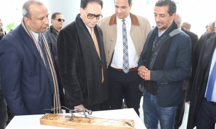 القصرين في مدينة الثقافة: فنان تشكيلي شاب ينحت من "الخردة" أعمالا إبداعية