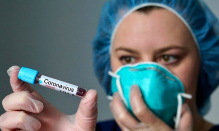 تونسية مقيمة في إيطاليا باكيةً: إلزاموا منازلكم فالأمر تحت وطأة المرض لا يطاق