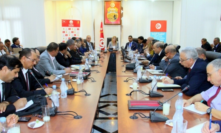 وزيرة الصحة تدعو مديري الهياكل الصحية الى تحسين ظروف الاستقبال والإحاطة بالمرضى