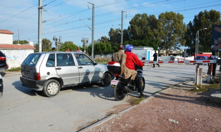 تونس تعيد تصنيف نقاط تقاطع السكة الحديدية