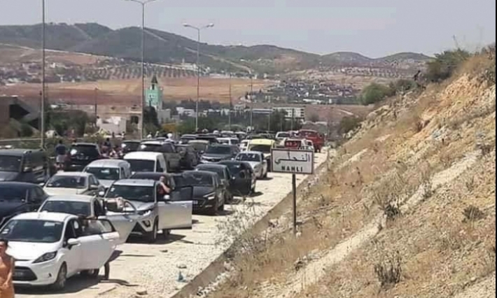 الناطق باسم الداخلية: وحدات أمنية تفاوض محتجين أغلقوا الطريق الوطنية عدد 8 تونس-بنزرت 