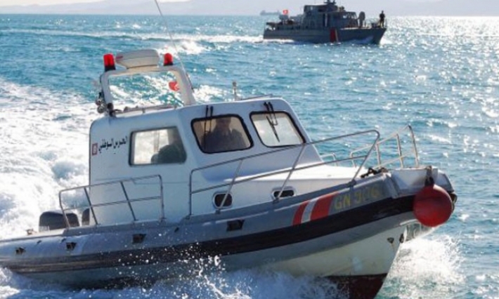 نابل: القبض على 11 شخصا بصدد اجتياز الحدود البحرية خلسة باتجاه إيطاليا