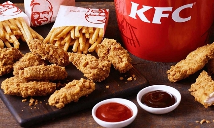 دجاج كنتاكي( KFC) تحتفل بالسنة الأولى من النجاح في تونس