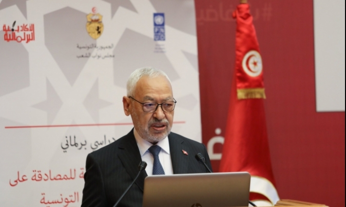 الغنوشي: لا يمكن انجاح الديمقراطية دون اعتماد منوال تنموي يضمن نفاذ الفئات الهشة الى نصيبها من الثروة