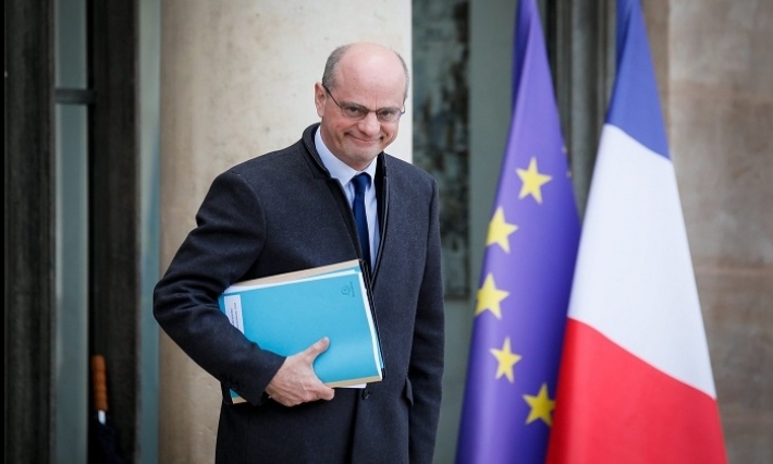 وزير التربية  الفرنسي: من الوارد جدا أن تصيب الكورونا أكثر من ثلثي الفرنسيين 