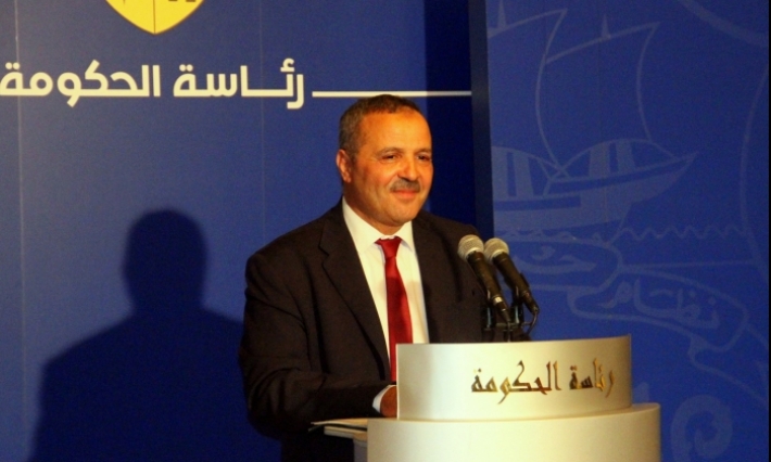 وزير الصحة: أرسلت أولادي إلى الدراسة ولم نصل بعد إلى مرحلة الخوف