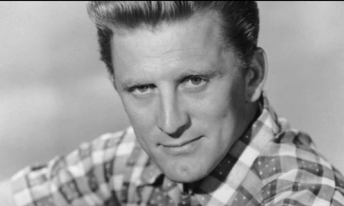 وفاة أسطورة هوليوود الممثل كيرك دوغلاس