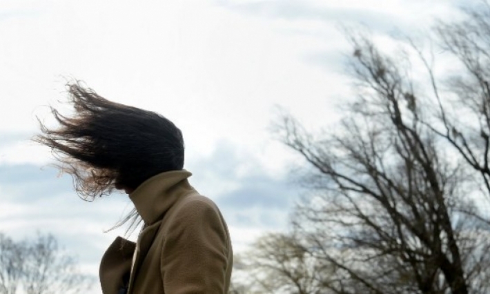 رياح قوية والنشرات التحذيرية مازالت سارية المفعول