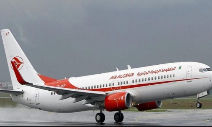 تحمل 17 تونسيا: وصول الطائرة الجزائرية القادمة من الصين