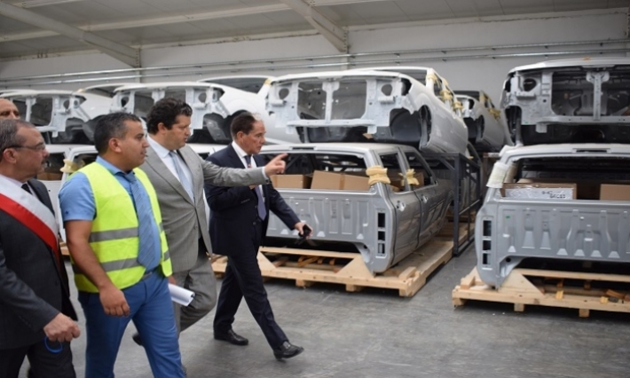 تونس تصدّر 67 شاحنة بيجو إلى الكوت ديفوار 