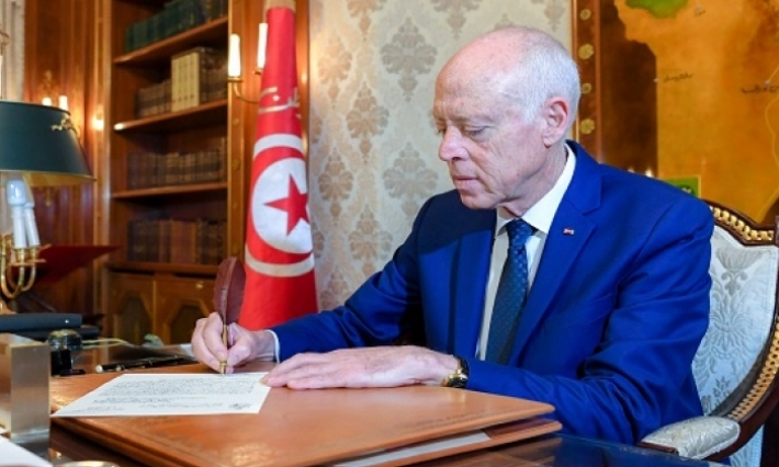 سفير إسرائيل بمصر الأسبق: بسبب قيس سعيّد تونس تبصق في البئر الذي تشرب منه 