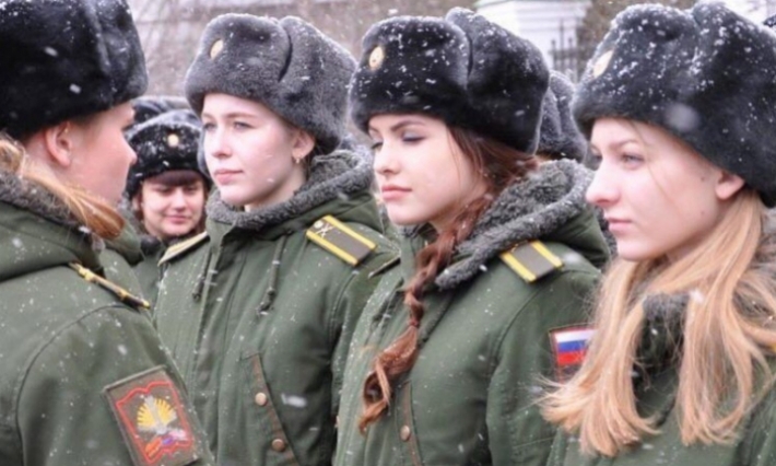 الجيش الروسي يوفد خيرة طواقمه الطبية إلى إيطاليا 