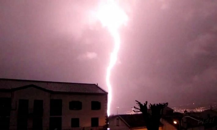 والية نابل تدعو المواطنين الى توخي الحذر بسبب التقلبات الجوية المتوقعة 