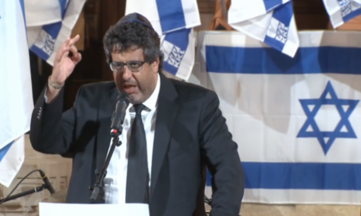 نائب فرنسي يهودي: تونس على خطى إيران وقيس سعيّد يكره الصهيونية 