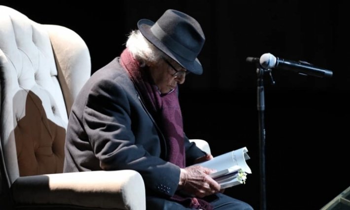 الشاعر السوري أدونيس ضيف مدينة الثقافة