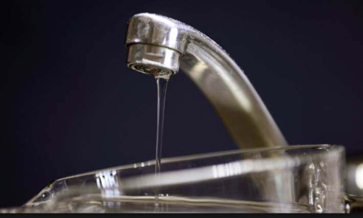 اضطراب وانقطاع في توزيع الماء الصالح للشرب يوم غد الأربعاء بعدة مناطق بولايتي تونس وأريانة