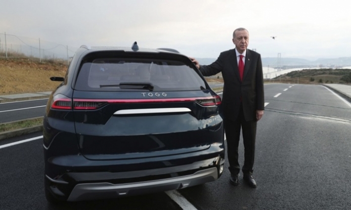 صحافة الإمارات: أردوغان يتفاخر بتدشين سيارة صينية ونسبتها للصناعة التركية 