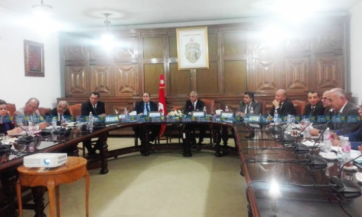 العامة للمقاولات سومترا تتعهد باستكمال أشغال الخط الحديدي السريع في افريل 2019