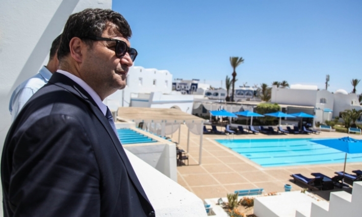 روني الطرابلسي كشف موعد صرف التعويضات الممنوحة للنزل والحرفيين المتضررين من فيضانات 2018 بنابل