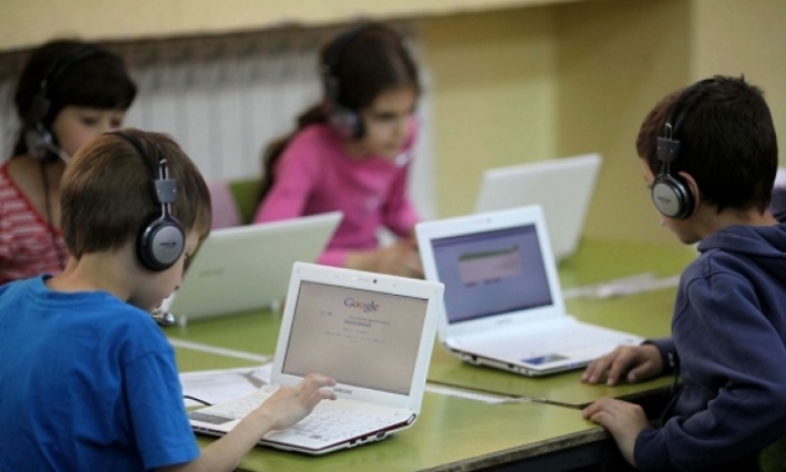 نحو تزويد كافة المؤسسات التربوية بالأنترنات عالية التدفق