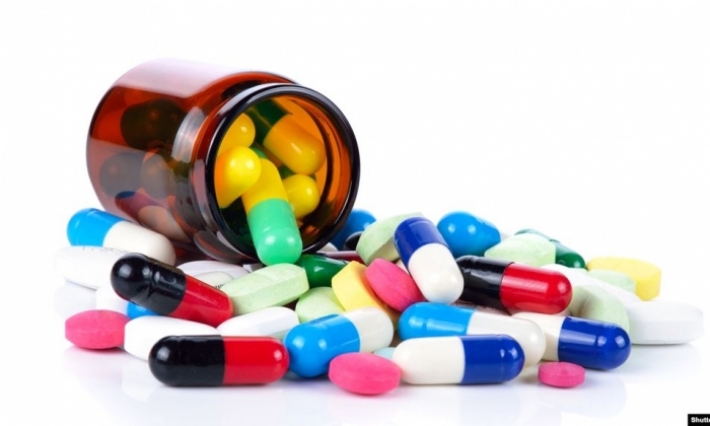  لتأمين التغطية الصحية للحجيج: اقتناء 72 عنوانا من الأدوية