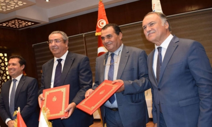 وزارة التربية والستاغ توقعان اتفاقا لتدريس سبل ترشيد الكهرباء وتقنيات إنتاجه ذاتيا