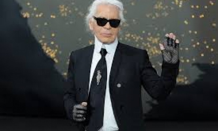 نجوم يستذكرون كارل لاغيرفيلد في ذكرى رحيله الأولى 