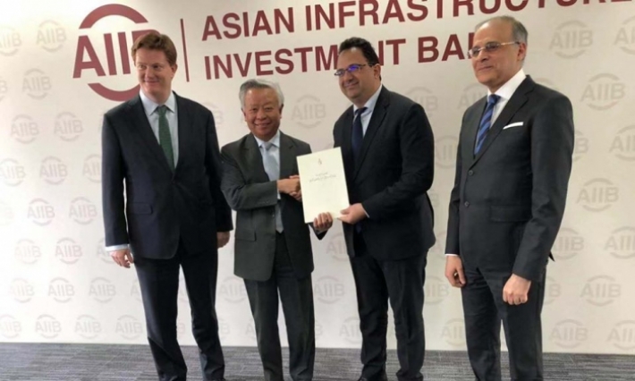 العذاري يقدم من بكين طلبا رسميا تونسيا لنيل عضوية البنك الآسيوي للاستثمار في البنية التحتية