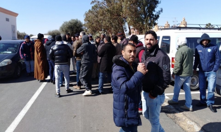 سيدي بوزيد: وقفة احتجاجية للناجحين في مناظرة منجم فسفاط المكناسي