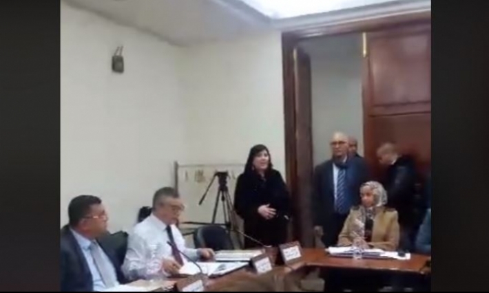 توقف اشغال لجنة المالية بالبرلمان بعد دخول عبير موسي ونواب كتلة الدستوري الحر إلى قاعة الجلسة