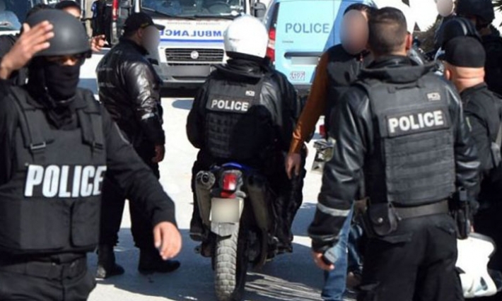 القصرين: إيقاف 14 شخصا مفتشا عنهم في قضايا حق عام وسيارة دون لوحات منجمية 