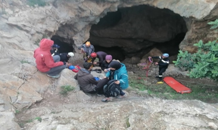 قدمت ضمن رحلة ترفيهية إلى زغوان: سقوط فتاة في مغارة عمقها 20 مترا (صور)