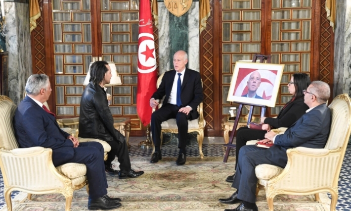 فيديو: لقاء رئيس الجمهورية مع الرسام أشرف النمري