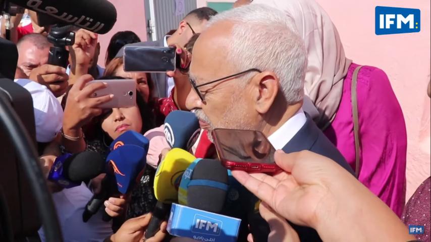 Rashed Ghannouchi vote aux élections législatives à  l'école primaire Kairouan Ben Arous