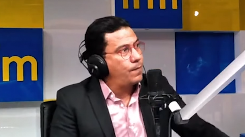 طارق العلايمي:لا للاعتداء على صحفي الحوار و هذا الاعتداء جريمة و يجب تتبع مرتكبيها