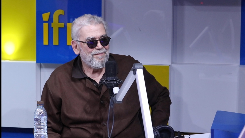 الوان مان شو يقرب للكاباريه أكثر من المسرح